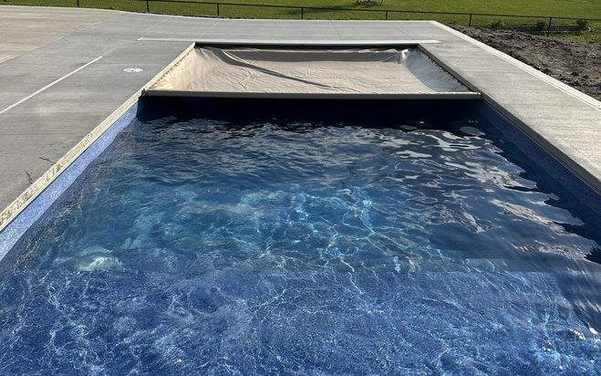 Pool with auto cover